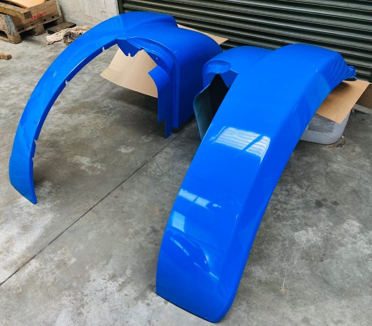 NEW HOLLAND / CASE REAR FENDERS - J Bourne Tractors